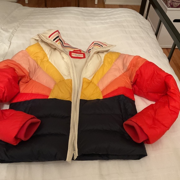Marine Layer Après Sunset down filled puffer - Picture 11 of 12